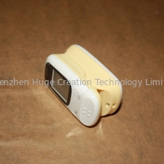 Porcellana Sensore portatile dell'ossimetro di impulso della punta delle dita per l'azionamento di batterie AAA dell'infante due fornitore